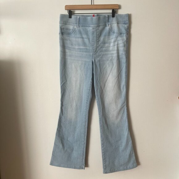 SPANX High Rise Pull-On Flare Jeans Light Wash Women's Plus Size 1X - Picture 1 of 8